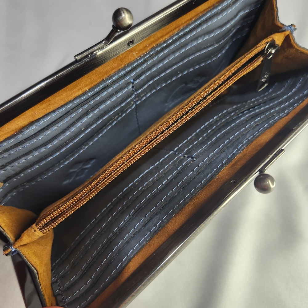 Praticia Nash Everly Frame Wallet - Picture 5 of 5